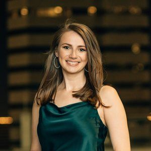 Meet your Posher, Emily